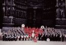 1976 - Fanfare, Batterie-Fanfare et Les Amienoises devant la Cath&eacute;drale d'Amiens